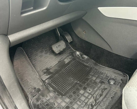 Сірий Форд Куга, об'ємом двигуна 2 л та пробігом 187 тис. км за 11000 $, фото 27 на Automoto.ua