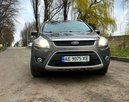 Сірий Форд Куга, об'ємом двигуна 2 л та пробігом 213 тис. км за 11300 $, фото 3 на Automoto.ua