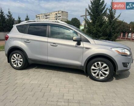 Серый Форд Куга, объемом двигателя 2 л и пробегом 194 тыс. км за 11200 $, фото 4 на Automoto.ua