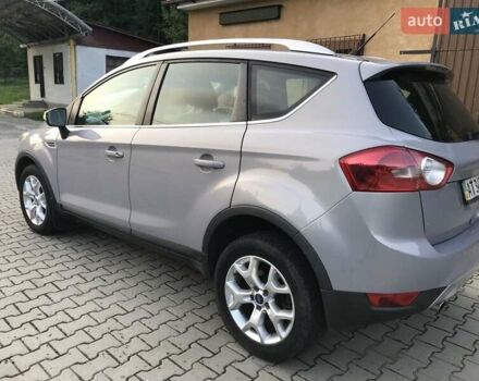 Сірий Форд Куга, об'ємом двигуна 2 л та пробігом 245 тис. км за 9700 $, фото 3 на Automoto.ua