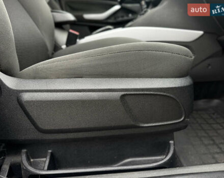 Серый Форд Куга, объемом двигателя 2 л и пробегом 182 тыс. км за 9250 $, фото 50 на Automoto.ua