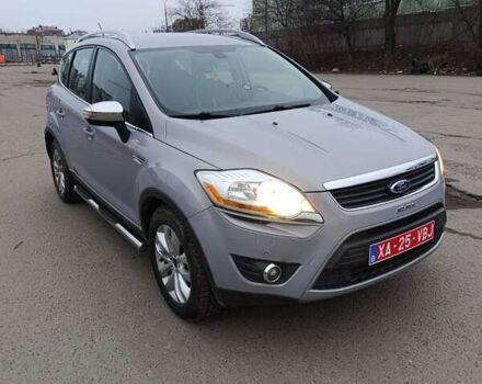 Серый Форд Куга, объемом двигателя 2 л и пробегом 270 тыс. км за 12000 $, фото 2 на Automoto.ua