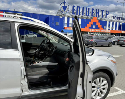 Серый Форд Куга, объемом двигателя 2.5 л и пробегом 189 тыс. км за 10800 $, фото 4 на Automoto.ua