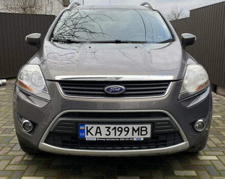 Сірий Форд Куга, об'ємом двигуна 2 л та пробігом 210 тис. км за 12100 $, фото 1 на Automoto.ua
