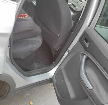 Форд Куга 2011 в Виннице на Automoto.ua Серый Форд Куга, объемом двигателя 2 л и пробегом 124 тыс. км за 10800 $, фото 15 на Automoto.ua