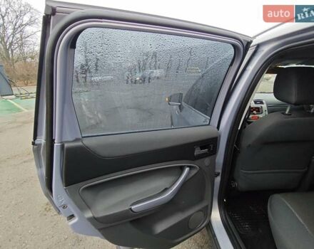 Серый Форд Куга, объемом двигателя 2 л и пробегом 183 тыс. км за 9500 $, фото 13 на Automoto.ua