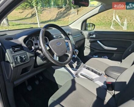 Серый Форд Куга, объемом двигателя 2 л и пробегом 209 тыс. км за 11100 $, фото 9 на Automoto.ua