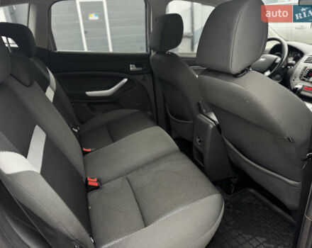 Серый Форд Куга, объемом двигателя 2 л и пробегом 182 тыс. км за 9250 $, фото 46 на Automoto.ua