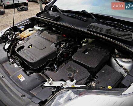 Форд Куга 2011 у Черкасах на Automoto.ua Сірий Форд Куга, об'ємом двигуна 2 л та пробігом 200 тис. км за 10500 $, фото 16 на Automoto.ua