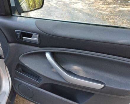 Серый Форд Куга, объемом двигателя 2 л и пробегом 195 тыс. км за 10800 $, фото 15 на Automoto.ua