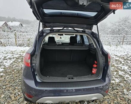 Серый Форд Куга, объемом двигателя 2 л и пробегом 250 тыс. км за 10999 $, фото 26 на Automoto.ua