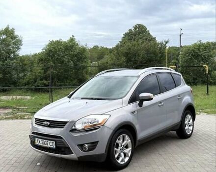 Сірий Форд Куга, об'ємом двигуна 2 л та пробігом 280 тис. км за 10000 $, фото 5 на Automoto.ua