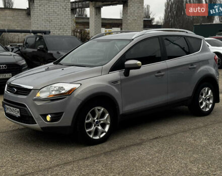Серый Форд Куга, объемом двигателя 2 л и пробегом 182 тыс. км за 9250 $, фото 2 на Automoto.ua