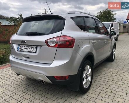 Сірий Форд Куга, об'ємом двигуна 2 л та пробігом 142 тис. км за 10300 $, фото 6 на Automoto.ua