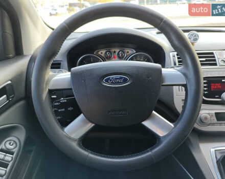Форд Куга 2011 в Киеве на Automoto.ua Серый Форд Куга, объемом двигателя 2 л и пробегом 183 тыс. км за 10500 $, фото 21 на Automoto.ua