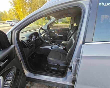 Форд Куга 2011 в Киеве на Automoto.ua Серый Форд Куга, объемом двигателя 0 л и пробегом 183 тыс. км за 10500 $, фото 10 на Automoto.ua