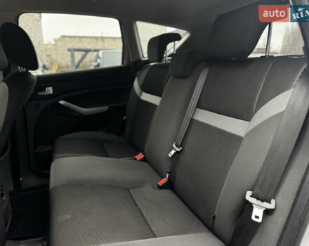 Серый Форд Куга, объемом двигателя 2 л и пробегом 182 тыс. км за 9250 $, фото 37 на Automoto.ua