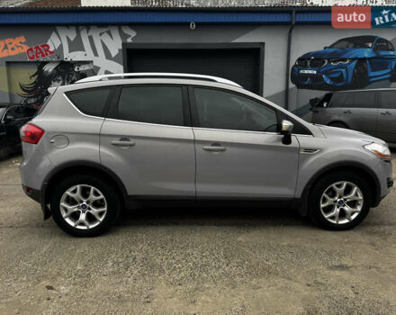 Серый Форд Куга, объемом двигателя 2 л и пробегом 182 тыс. км за 9250 $, фото 10 на Automoto.ua