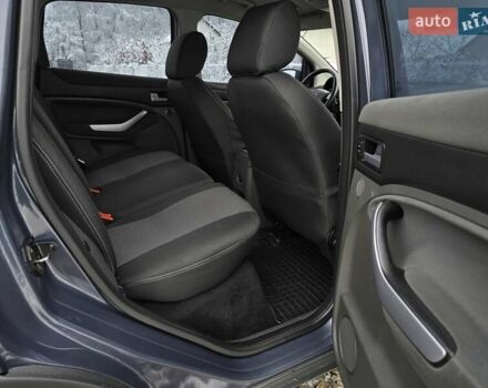 Серый Форд Куга, объемом двигателя 2 л и пробегом 250 тыс. км за 10999 $, фото 21 на Automoto.ua