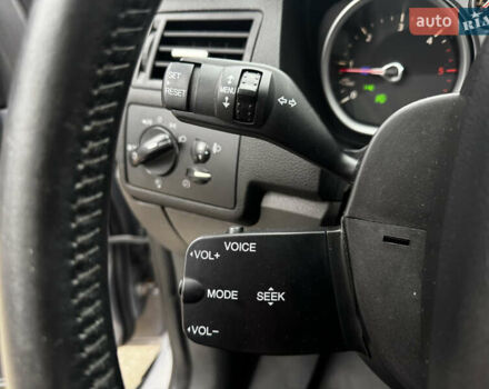 Серый Форд Куга, объемом двигателя 2 л и пробегом 182 тыс. км за 9250 $, фото 26 на Automoto.ua