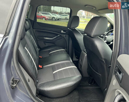 Серый Форд Куга, объемом двигателя 2 л и пробегом 180 тыс. км за 10900 $, фото 43 на Automoto.ua