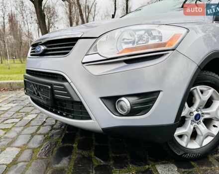 Серый Форд Куга, объемом двигателя 2 л и пробегом 235 тыс. км за 12700 $, фото 5 на Automoto.ua