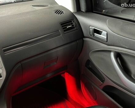 Серый Форд Куга, объемом двигателя 2 л и пробегом 108 тыс. км за 12990 $, фото 18 на Automoto.ua