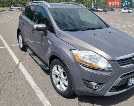 Форд Куга 2012 в Николаеве на Automoto.ua Серый Форд Куга, объемом двигателя 2 л и пробегом 167 тыс. км за 11500 $, фото 1 на Automoto.ua