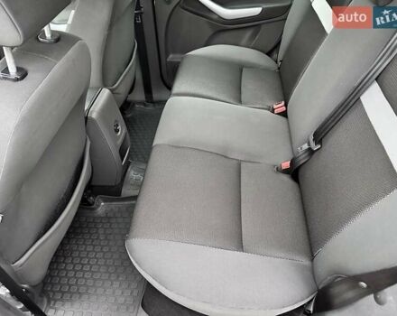 Серый Форд Куга, объемом двигателя 2 л и пробегом 235 тыс. км за 12700 $, фото 80 на Automoto.ua