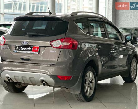 Сірий Форд Куга, об'ємом двигуна 2 л та пробігом 108 тис. км за 12990 $, фото 3 на Automoto.ua