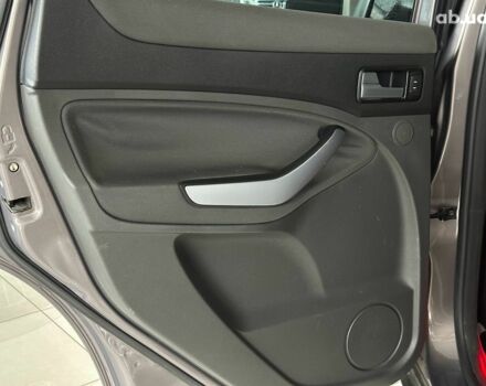 Серый Форд Куга, объемом двигателя 2 л и пробегом 108 тыс. км за 12990 $, фото 14 на Automoto.ua