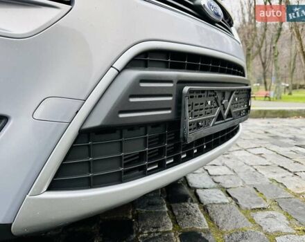 Серый Форд Куга, объемом двигателя 2 л и пробегом 235 тыс. км за 12700 $, фото 22 на Automoto.ua