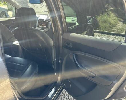 Сірий Форд Куга, об'ємом двигуна 2.5 л та пробігом 61 тис. км за 11500 $, фото 13 на Automoto.ua