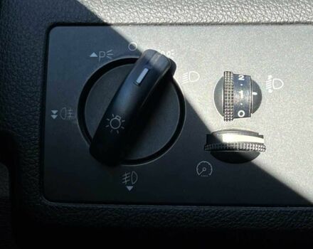 Серый Форд Куга, объемом двигателя 2 л и пробегом 100 тыс. км за 12650 $, фото 13 на Automoto.ua