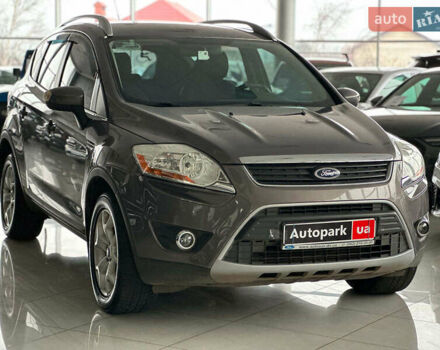 Сірий Форд Куга, об'ємом двигуна 2 л та пробігом 108 тис. км за 12990 $, фото 2 на Automoto.ua