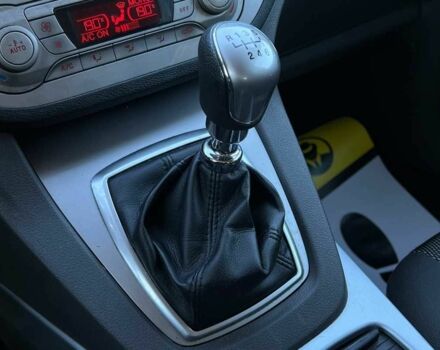 Серый Форд Куга, объемом двигателя 2 л и пробегом 100 тыс. км за 12650 $, фото 12 на Automoto.ua