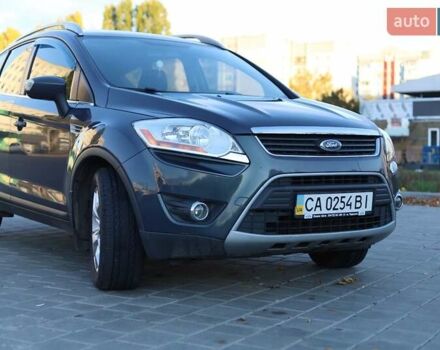 Серый Форд Куга, объемом двигателя 2 л и пробегом 204 тыс. км за 11200 $, фото 5 на Automoto.ua