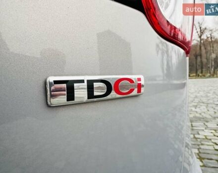 Серый Форд Куга, объемом двигателя 2 л и пробегом 235 тыс. км за 12700 $, фото 37 на Automoto.ua