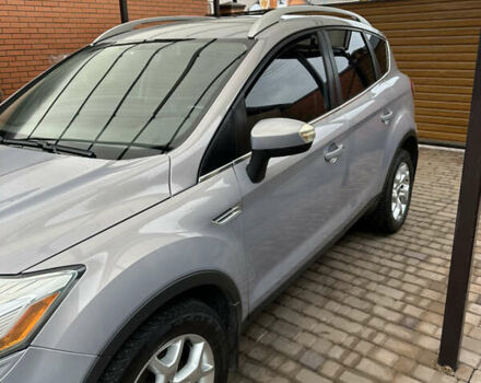 Серый Форд Куга, объемом двигателя 2 л и пробегом 134 тыс. км за 11500 $, фото 2 на Automoto.ua