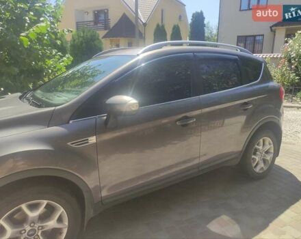 Сірий Форд Куга, об'ємом двигуна 2 л та пробігом 109 тис. км за 12800 $, фото 5 на Automoto.ua