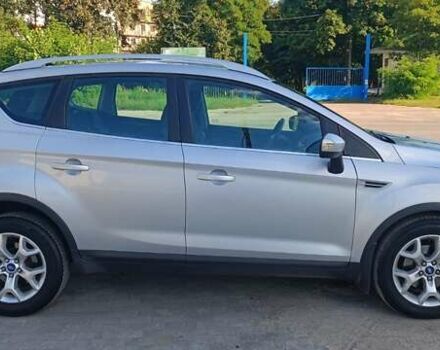 Серый Форд Куга, объемом двигателя 2 л и пробегом 213 тыс. км за 9500 $, фото 1 на Automoto.ua