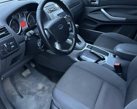 Серый Форд Куга, объемом двигателя 2 л и пробегом 134 тыс. км за 11500 $, фото 11 на Automoto.ua