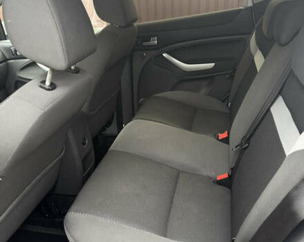 Серый Форд Куга, объемом двигателя 2 л и пробегом 184 тыс. км за 9500 $, фото 16 на Automoto.ua