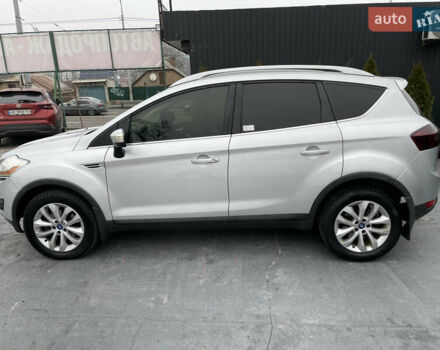 Серый Форд Куга, объемом двигателя 2 л и пробегом 230 тыс. км за 9200 $, фото 2 на Automoto.ua