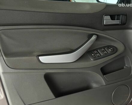 Серый Форд Куга, объемом двигателя 2 л и пробегом 108 тыс. км за 12990 $, фото 10 на Automoto.ua