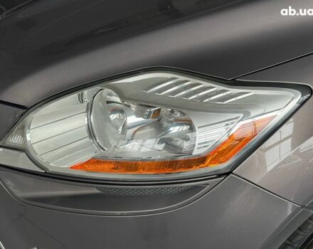 Серый Форд Куга, объемом двигателя 2 л и пробегом 108 тыс. км за 12990 $, фото 7 на Automoto.ua