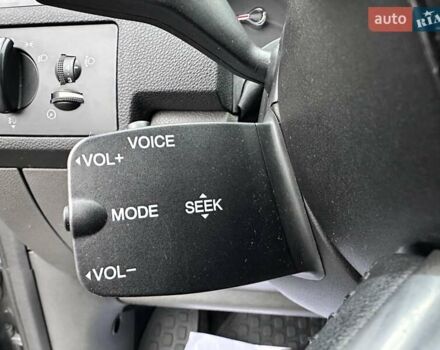 Серый Форд Куга, объемом двигателя 2 л и пробегом 235 тыс. км за 12700 $, фото 66 на Automoto.ua