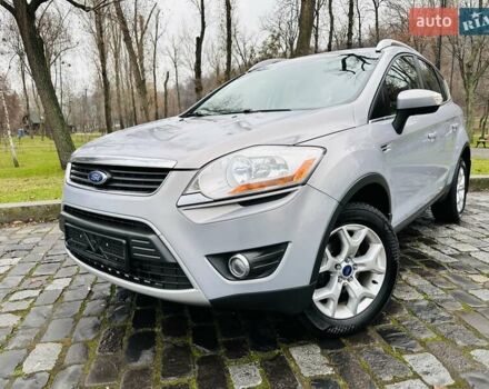 Серый Форд Куга, объемом двигателя 2 л и пробегом 235 тыс. км за 12700 $, фото 7 на Automoto.ua