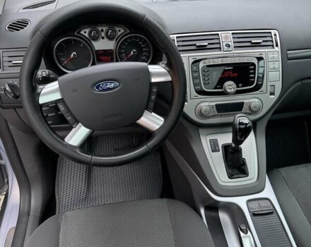 Серый Форд Куга, объемом двигателя 2 л и пробегом 254 тыс. км за 10000 $, фото 9 на Automoto.ua