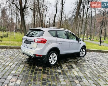 Серый Форд Куга, объемом двигателя 2 л и пробегом 235 тыс. км за 12700 $, фото 32 на Automoto.ua